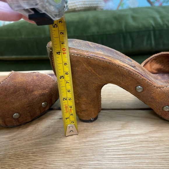 Frye Reese Slide Size 8 Distressed Brown Leather - Picture 14 of 14